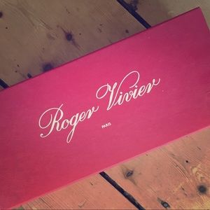 Roger Vivier Decollette Belle Patent Pumps